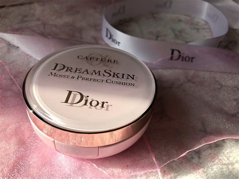 Кожа мечты с Dior Capture Totale Dreamskin  .